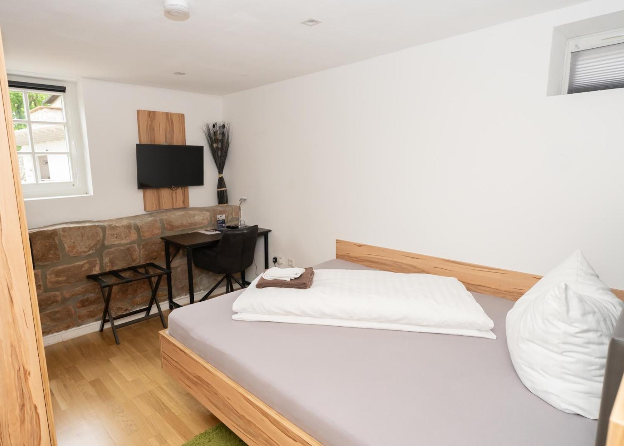 Hotel Garni Burg Waldenstein Rudersberg ภายนอก รูปภาพ