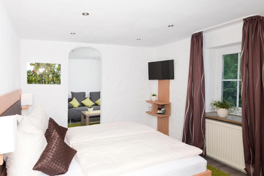 Hotel Garni Burg Waldenstein Rudersberg ภายนอก รูปภาพ